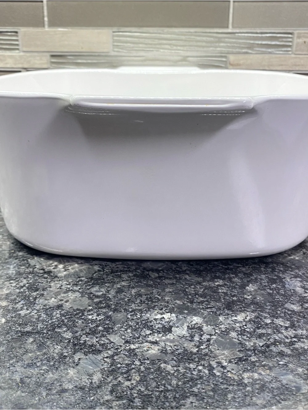 Corningware White 5-Quart Ceramic Casserole Dish W/ Plastic Corning Lid